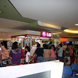 lg optimus sale megamall  (16).JPG