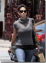 EXCLUSIVE: Halle Berry Shopping In Sunset Plaza