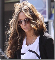 Jennifer Love Hewitt 3