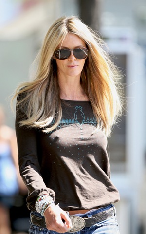 [Elle MacPherson 2[2].jpg]