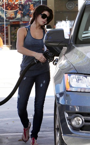 [Ashley Greene 1[2].jpg]