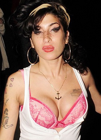 [amy winehouse silicone 1[3].jpg]