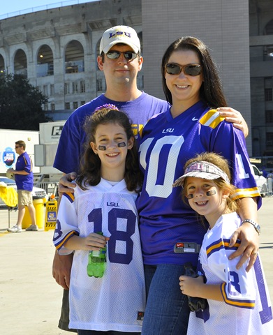 [family in front of stadium[6].jpg]