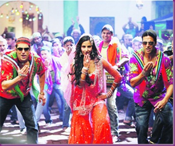 Katrina Kaif, Salman Khan and Akshay Kumar perform Qawalie for Tees maar Khan