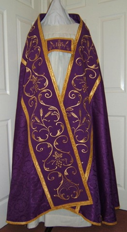 [Casula Romana (2)[2].jpg]