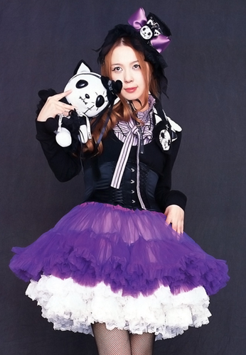 [Tommy_heavenly6_Gothic_lolita[3].png]