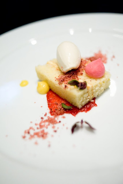 Olive oil sponge, white bean ice-cream, raspberry and rice powder Olive oil sponge, white bean ice-cream, raspberry and rice powder
