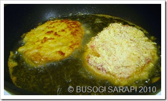 k.curry meat frying© BUSOG! SARAP! 2010 k.curry meat frying© BUSOG! SARAP! 2010