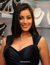 Navneet Kaur (Gallery 1)