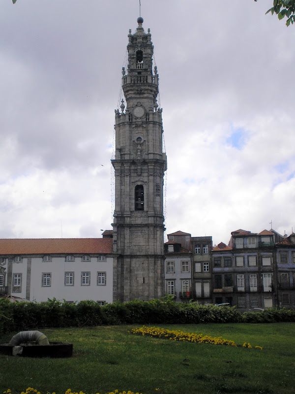 Porto, Torre dos Clérigos