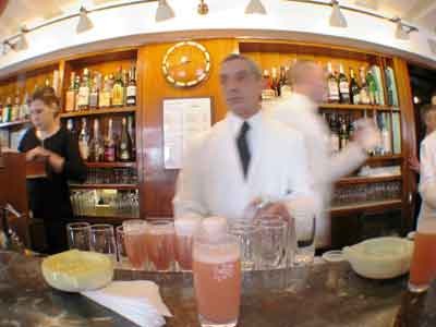 [VeniceHarrysBar3.jpg]