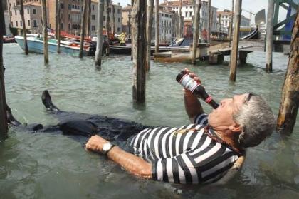 [wr_sl_world_gondolier420x03.jpg]