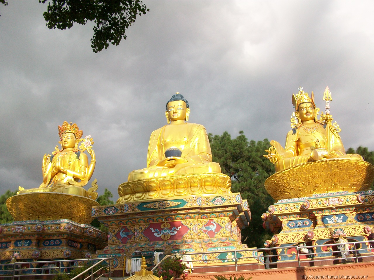 [Swayambhu (8)[4].jpg]