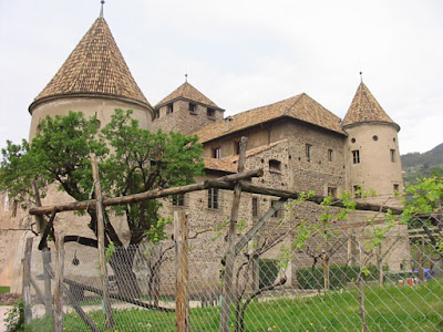 Bolzano, Castello di Mareccio