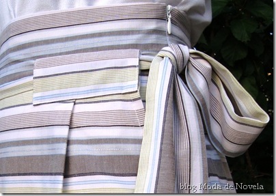 moda de novela saia de listras horizontais estilo isabel 12