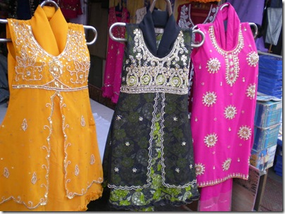 vitrine de loja na Índia - roupas indianas 02