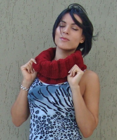 [moda de novela look gola avulsa de tricot 02[3].jpg]