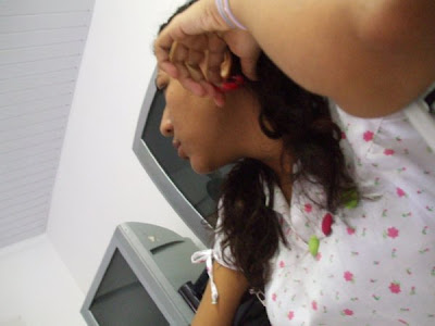 Carlinha, pega de surpresa ;)