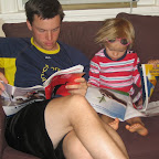 Lesen mit Papa 2.JPG