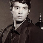 26-2006hottestguy-JorossGamboa-a.jpg