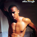 cosmo2005-08-WilliamDevaughn.jpg
