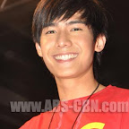 021209-robi02.jpg
