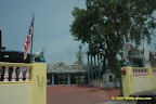 Pillaiyar Temple from moving car Pillaiyar Temple from moving car