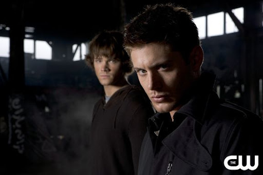 http://lh5.ggpht.com/_uUZ-nbW47w0/RXLJc9rA2uE/AAAAAAAAJg0/o1awsruq-3s/SupernaturalSeason2Promo.jpg