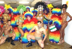 [Escola de samba gay de SP tem publico heterossexual[3].jpg]