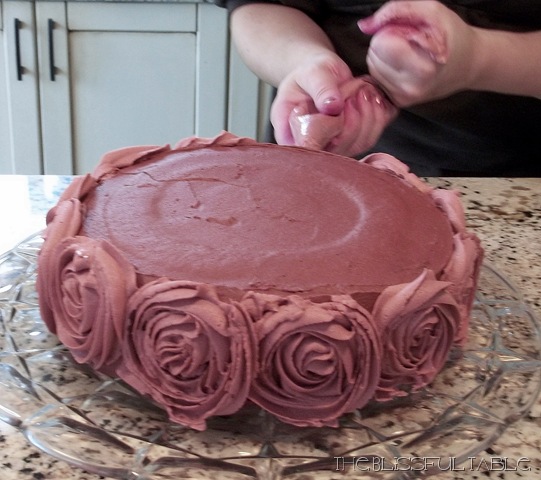 [Roses Cake 018b[10].jpg]