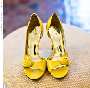 [yellow shoes[7].jpg]