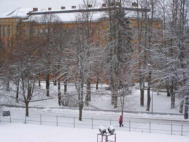 [100_10645.jpg]