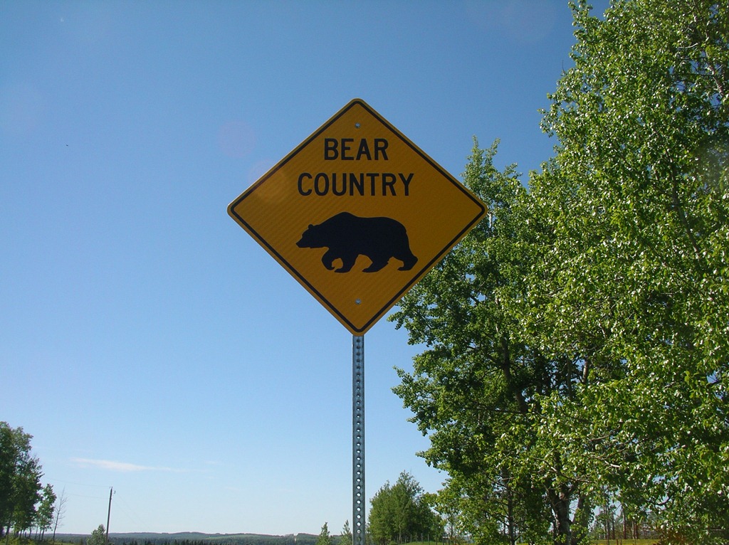 [There are wild animals about[2].jpg]