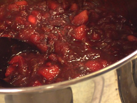 [spiced-cranberry-preserves 023[4].jpg]