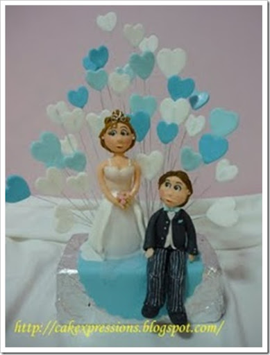 cartoon wedding cake topper