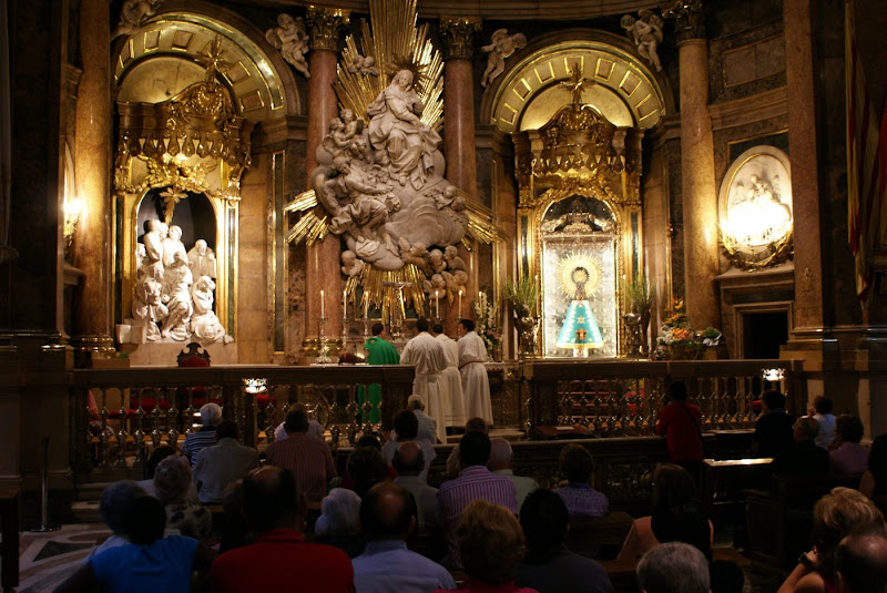 Misa en la Bas&iacute;lica del Pilar