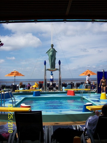 [On board--Lido deck, Sunset pool[3].jpg]
