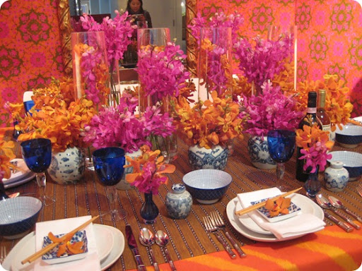 Did you know that cobalt blue will look amazing with fuchsia and orange