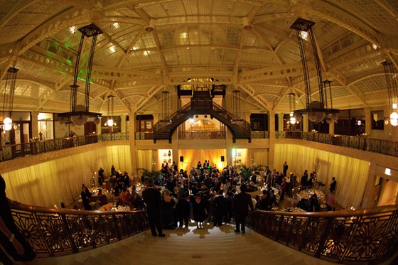 rookery building wedding chicago  dean thorsen photograhy 9