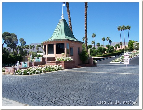 Entrance to Palm Spring gated community