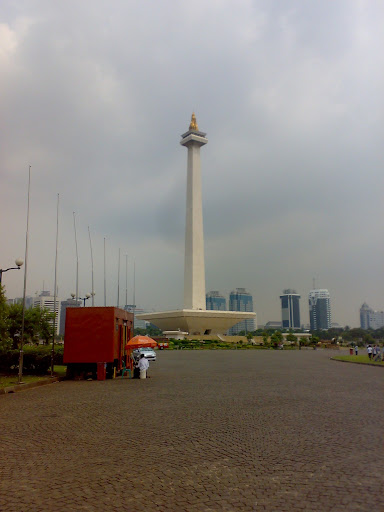 Monas 1