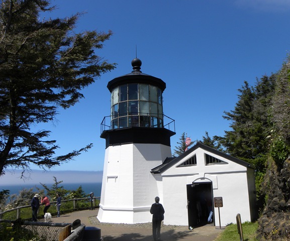 [cape meares lighthouse[2].jpg]