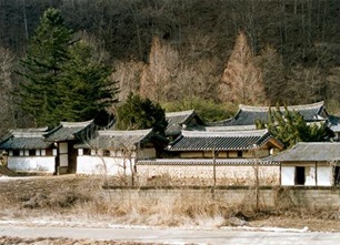 Cheongsong Songsogotaek Deokcheon-dong Sim house