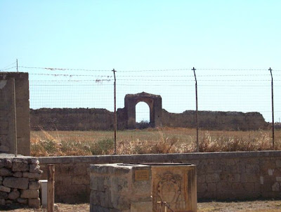 Manfredonia, Abbazia di San Leonardo