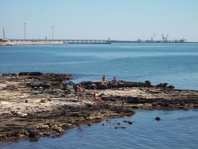 Manfredonia, Al bagno sulla scogliera