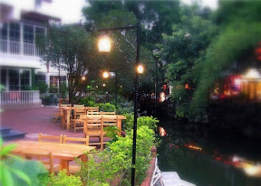 creek view hotel yangshuo night