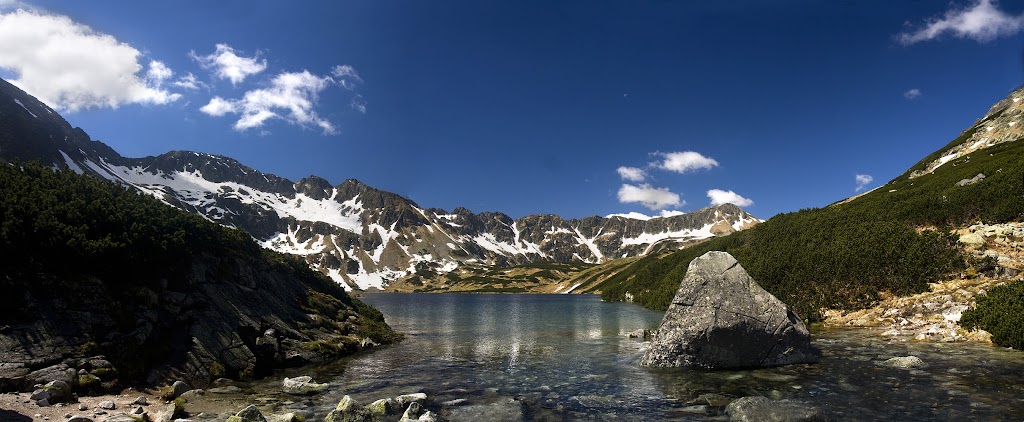 http://lh5.ggpht.com/_vdI8QLKW7Ew/TAtdCLslVeI/AAAAAAAAgBE/o28mpEMKd-Y/s1024/Panorama2.jpg