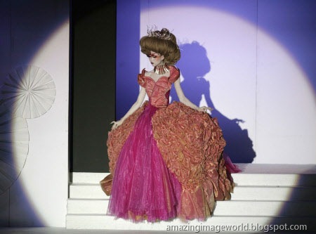 [China Fashion Week005[3].jpg]