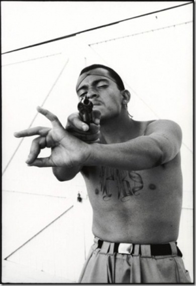 robert-yager-cholo-la-gang-tattoo robert-yager-cholo-la-gang-tattoo