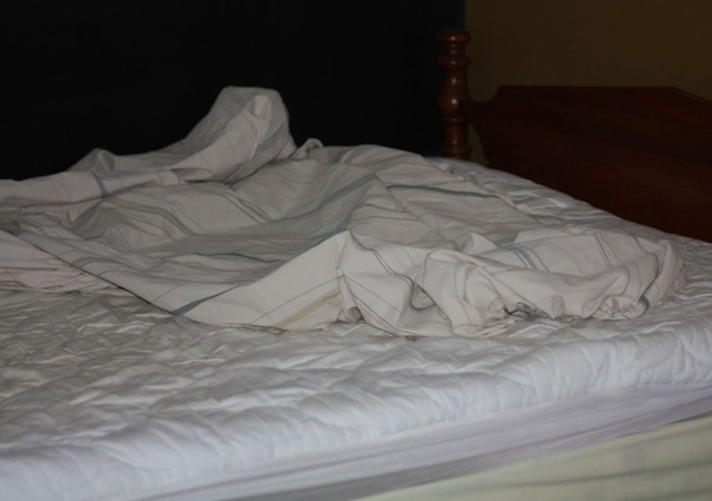 [house cleaning 3-5-2010 0010 resized[4].jpg]